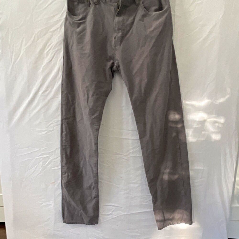 Dockers Water Less Straight Fit Gray Casual Pants Men’s 34 Regular Flat Front